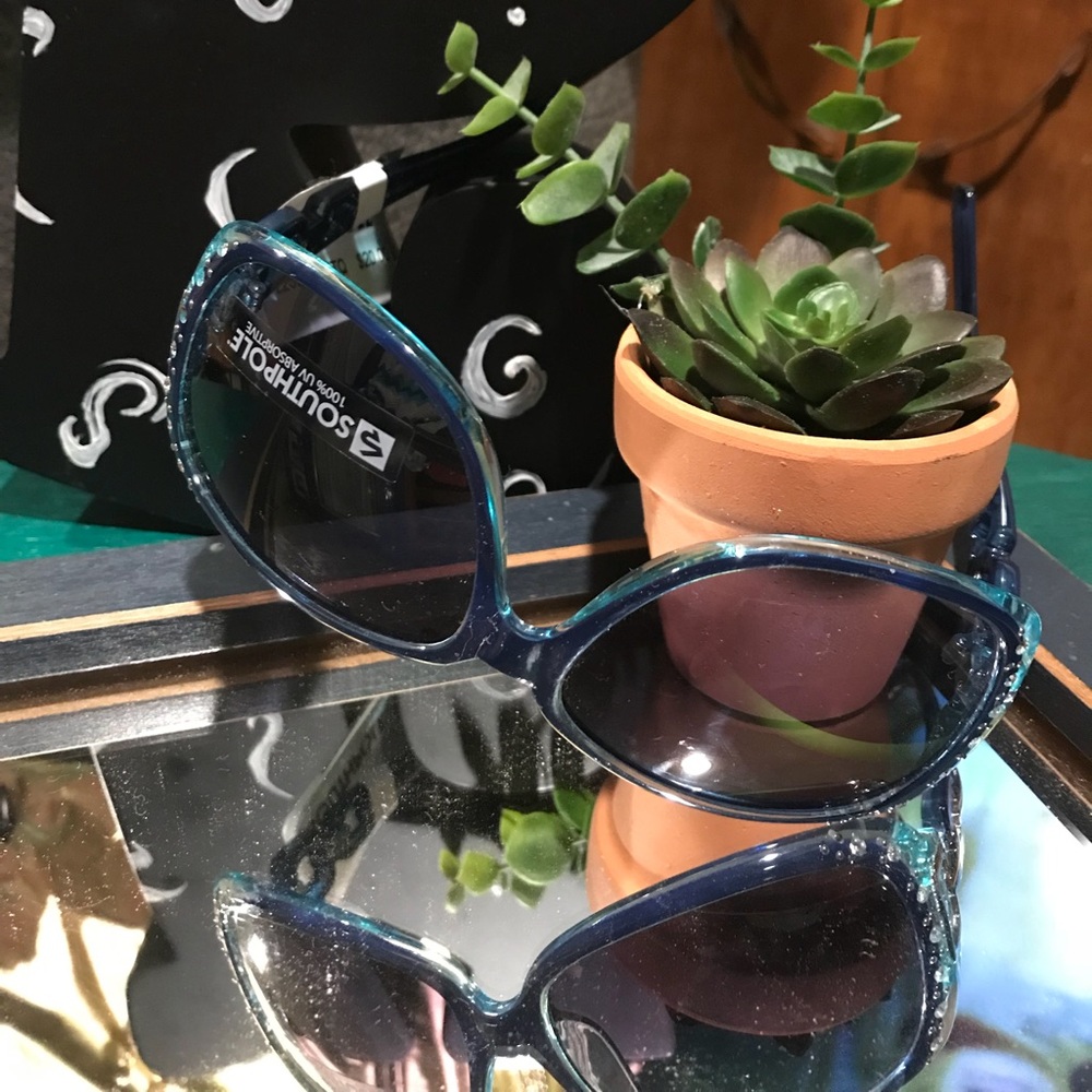 NWT Blue Glasses